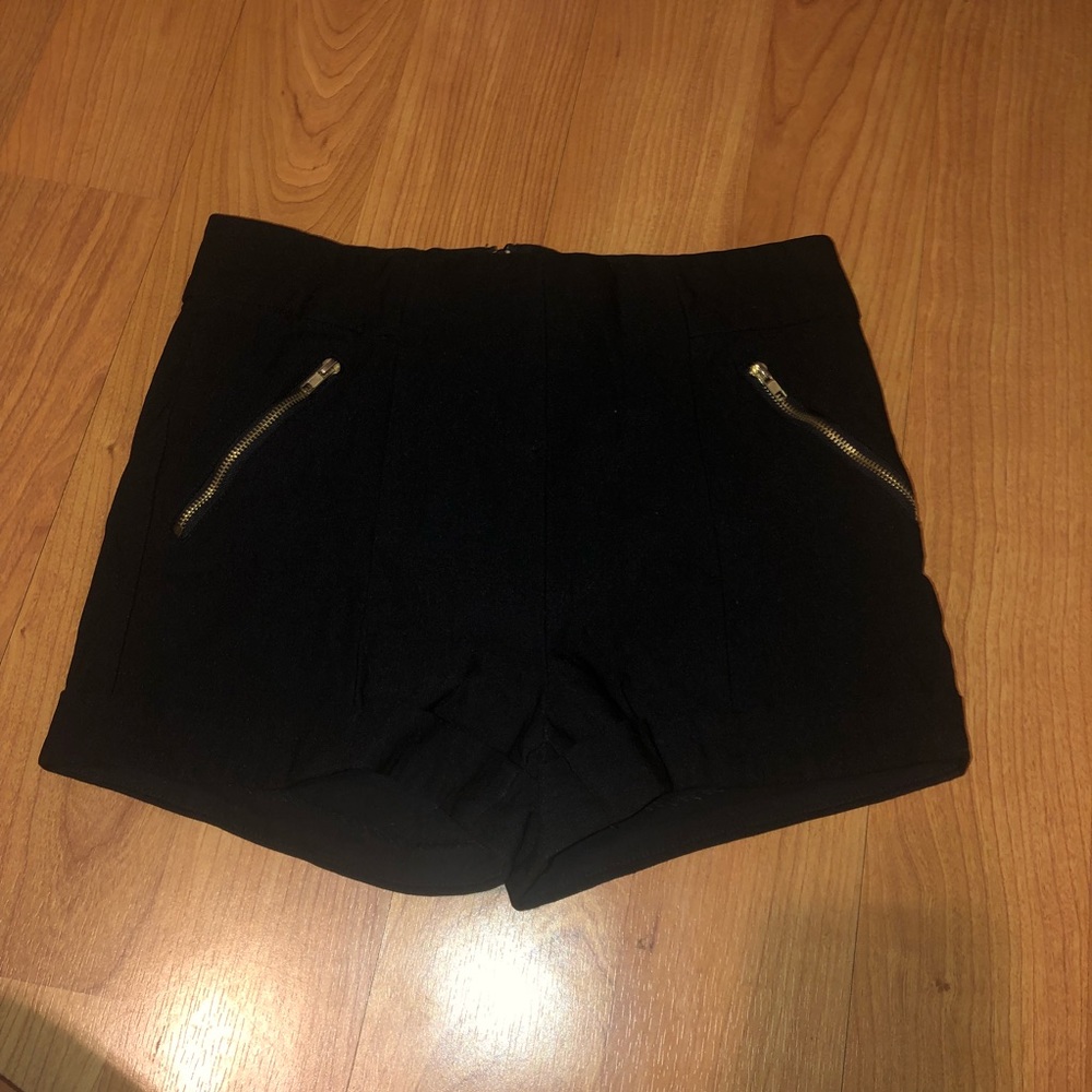 5/$40 Foreign exchange high waisted shorts